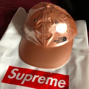 Supreme / north face rose gold 5 panel
